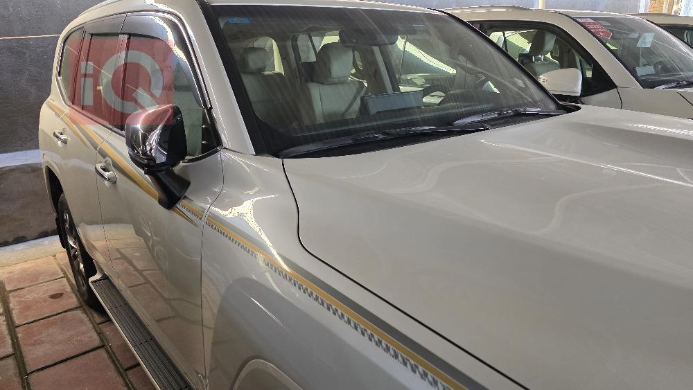 تۆیۆتا لاند کروزەر